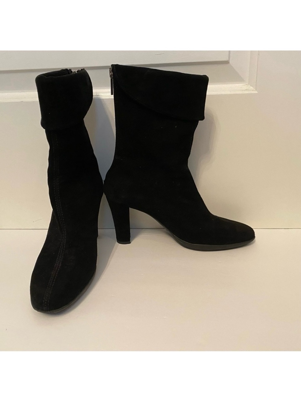 AQUATALIA SHOES ANKLE BOOTS BOOTIES BLACK SUEDE LEATHER BACK ZIP ITALY SIZE 6.5